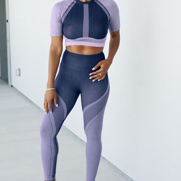 Fabletics Outfit - Picture 2 of 2